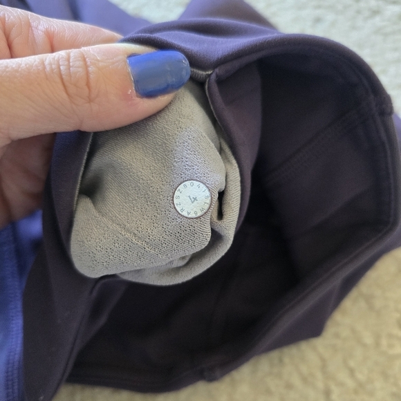 Lululemon Power Lines Cropped *21" Cyber / Dark Chrome Size 4 - Picture 7 of 9